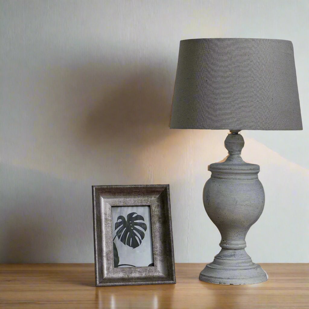 Uthina Table Lamp