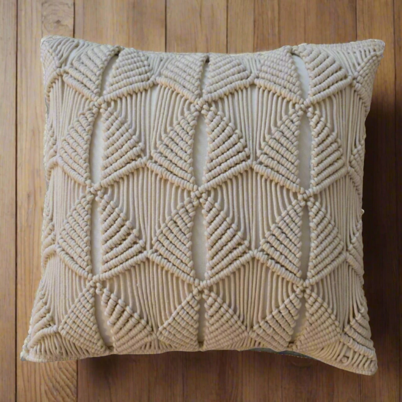 2x Esmi Natural White Cushions