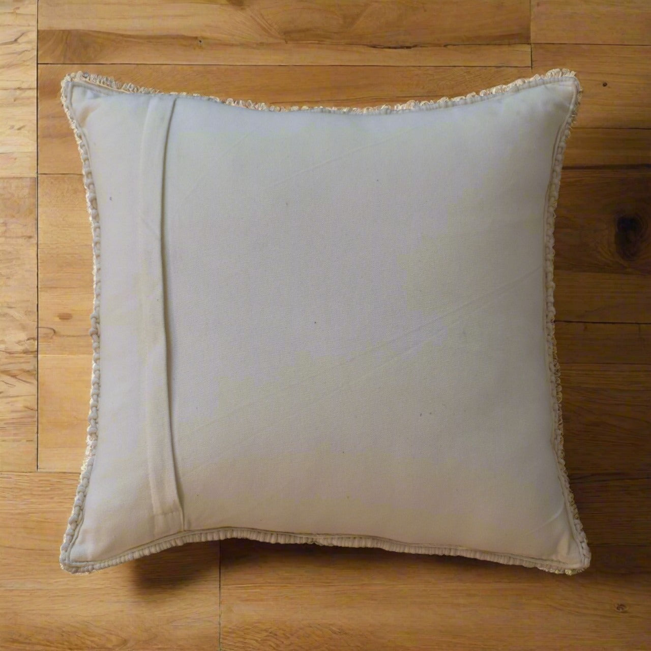 2x Esmi Natural White Cushions