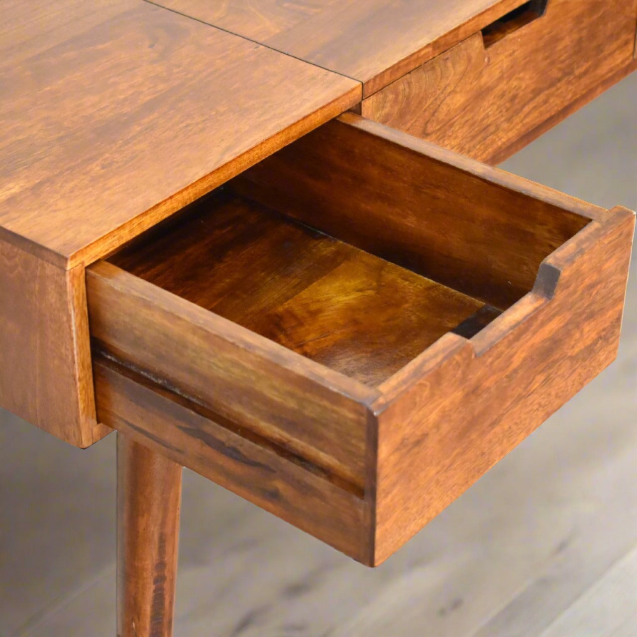 Unique drawer design vanity