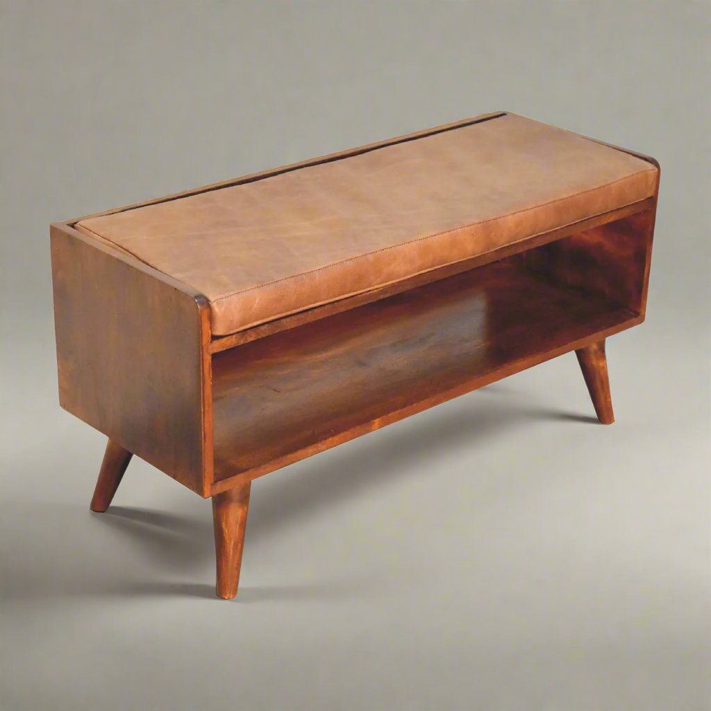 Chestnut Bench with Brown Leather Seatpad