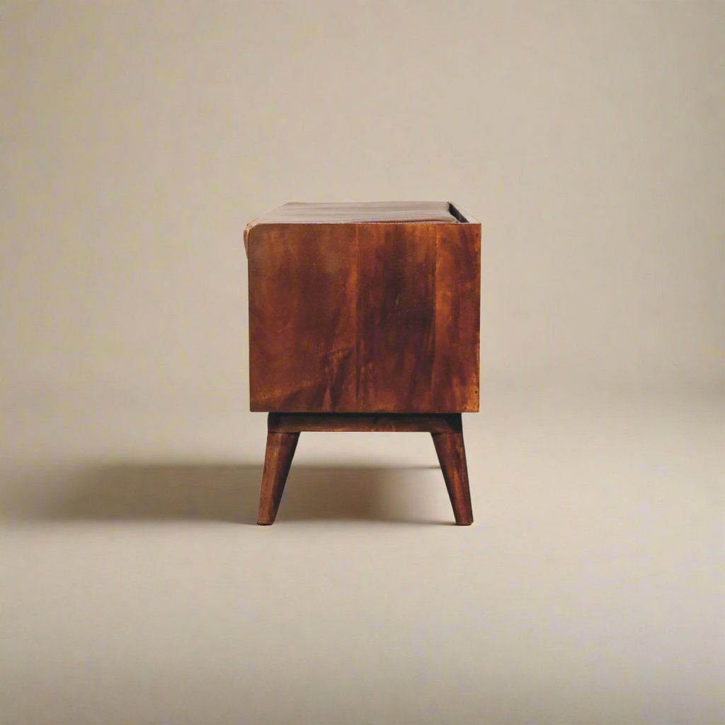 Chestnut Bench with Brown Leather Seatpad