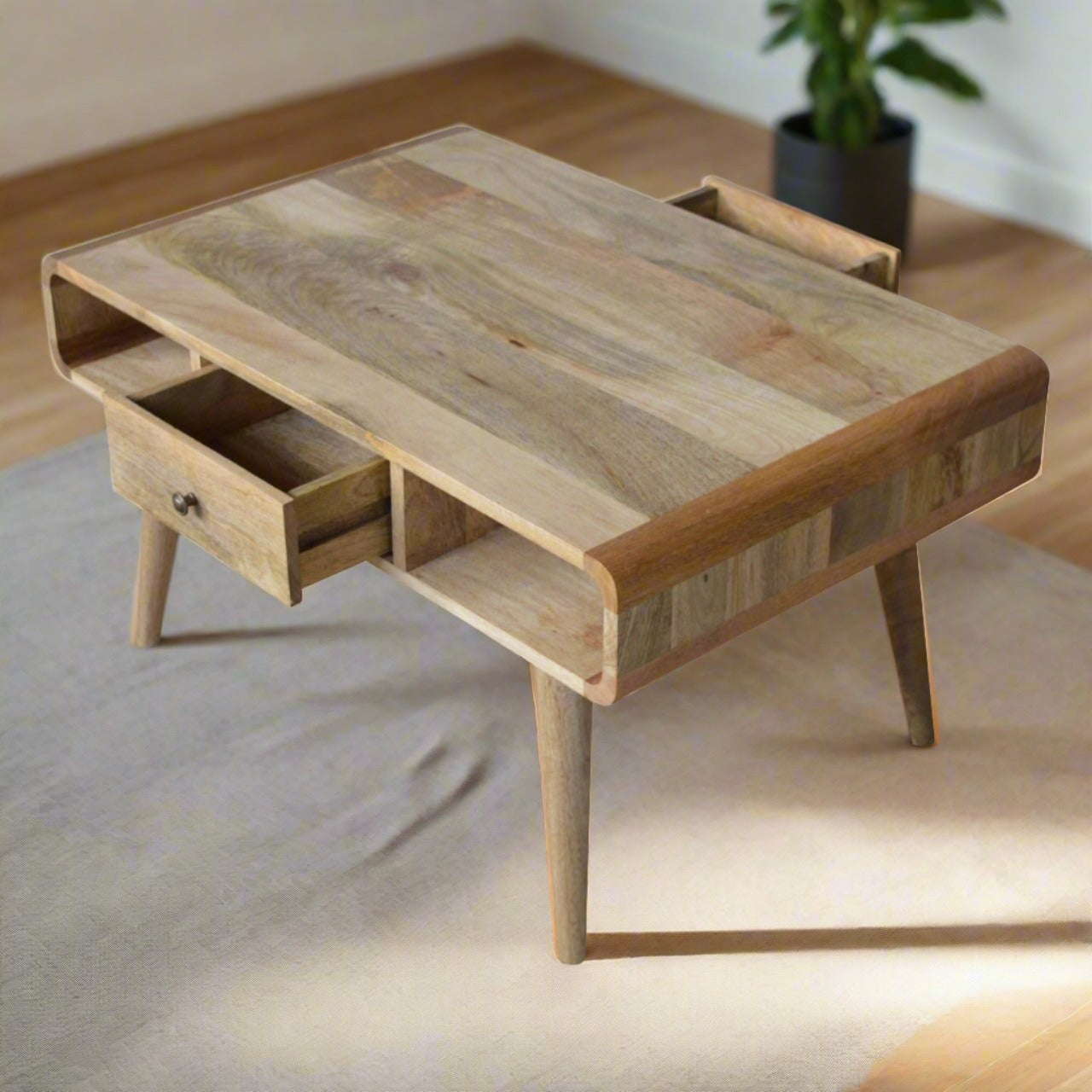 Stylish coffee table with 2 drawers