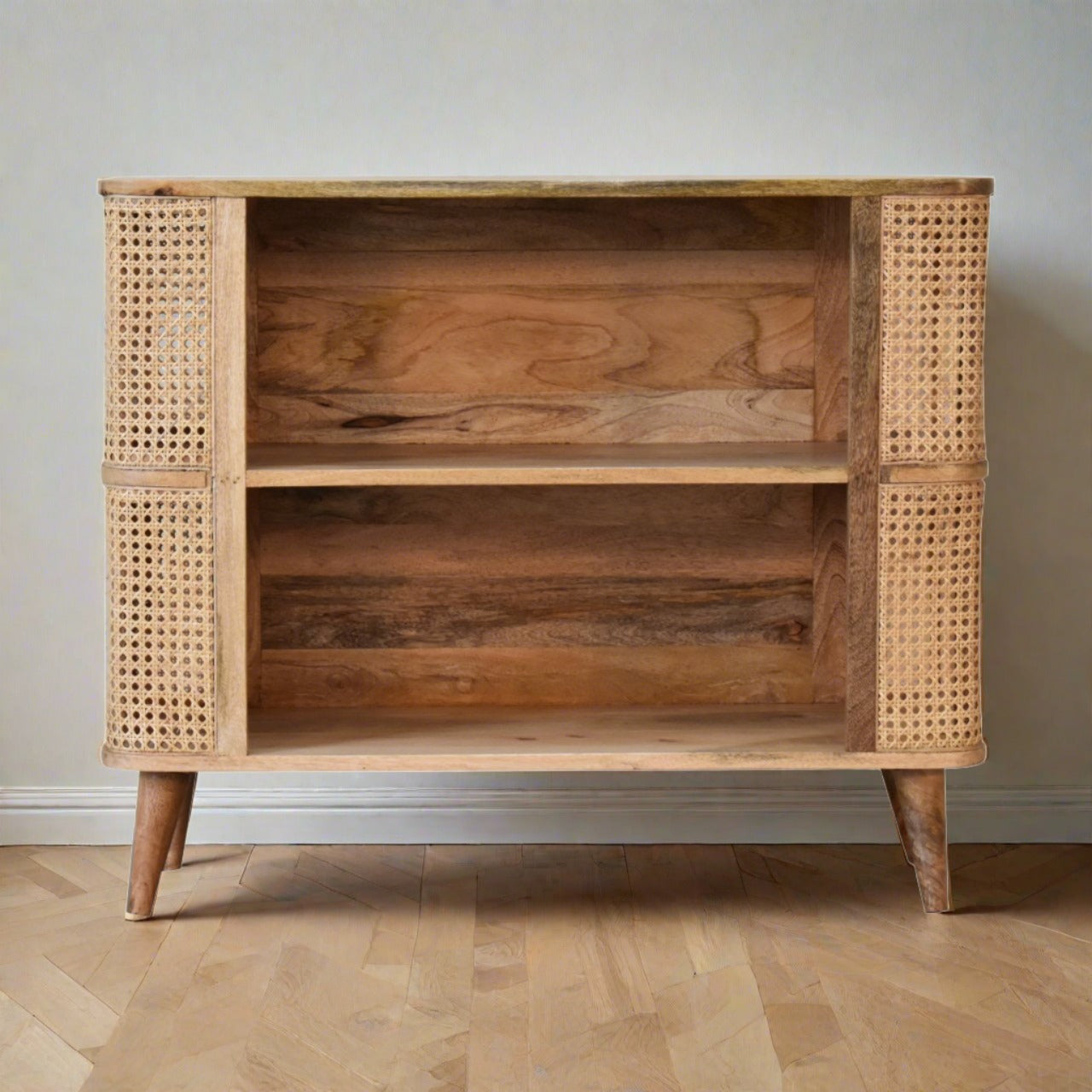 Larissa Open Cabinet