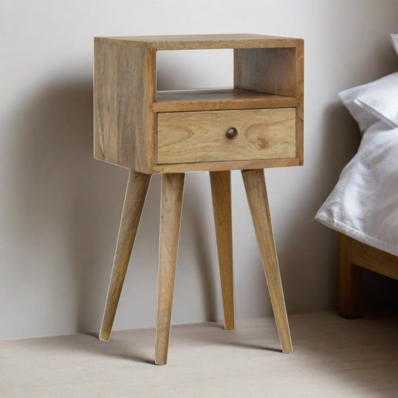 Mini Oak Finish Bedside table with 1 Drawer